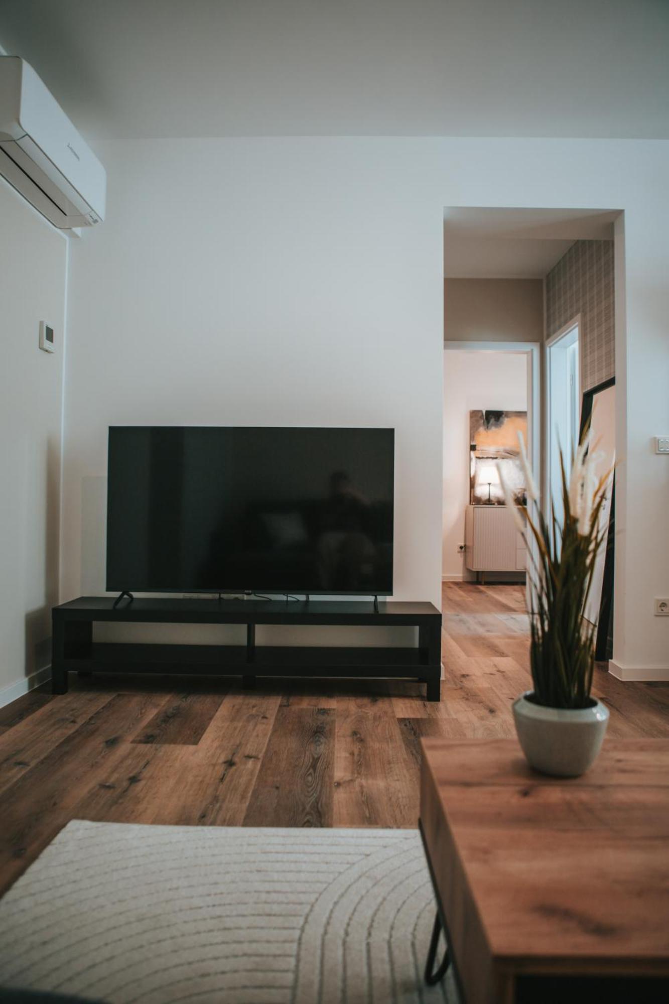 Apartamento Wohnen Auf Zeit In Sarrebruck Exterior foto